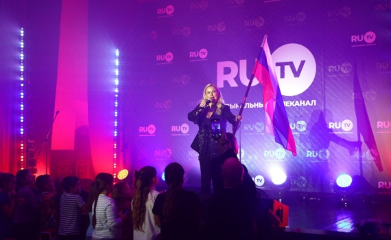 Денис Майданов, Роман Архипов, SOCRAT и Анна Семенович дали концерты для выздоравливающих бойцов